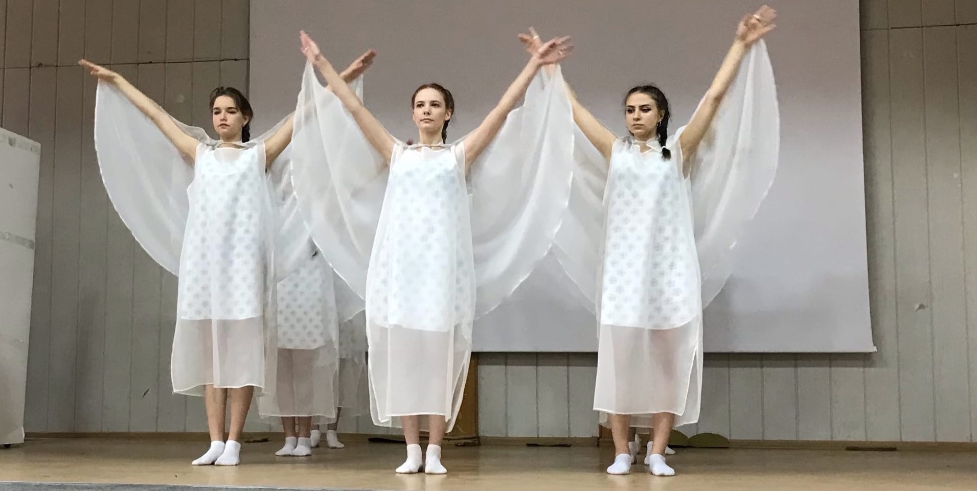 В Томском индустриальном техникуме прошел День белых журавлей.