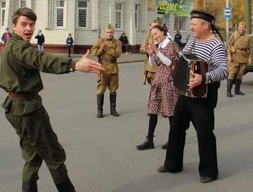 Фото реконструкции "Проводы дивизии"